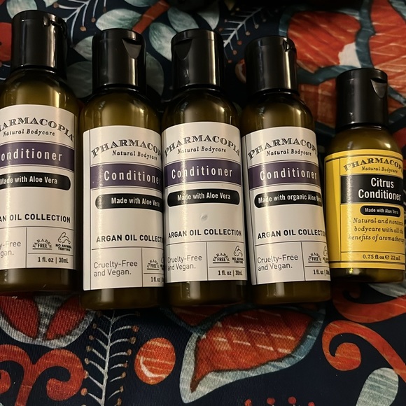 NWOT.. 16 Pharmacopia samples - Picture 6 of 6